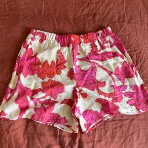 MNG shorts